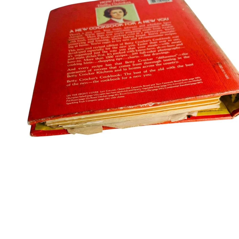 Betty Crockers Cookbook New and Revised Edition Vtg 5 Ring‎ bound Recipe Book
